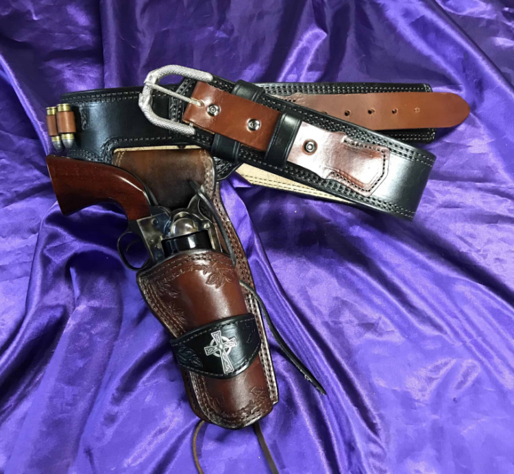 (image for) 1985 Pale Rider Preacher Cartridge Gun Belt and Hollywood Fast Draw Holster(s)